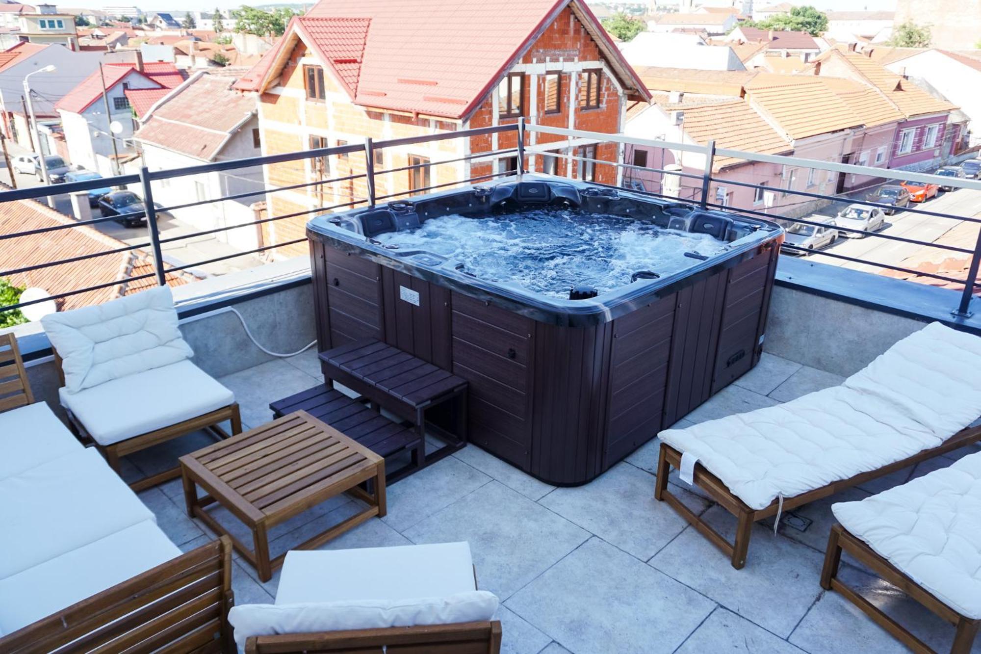 Hotel Fantazia Nagyvárad Kültér fotó
